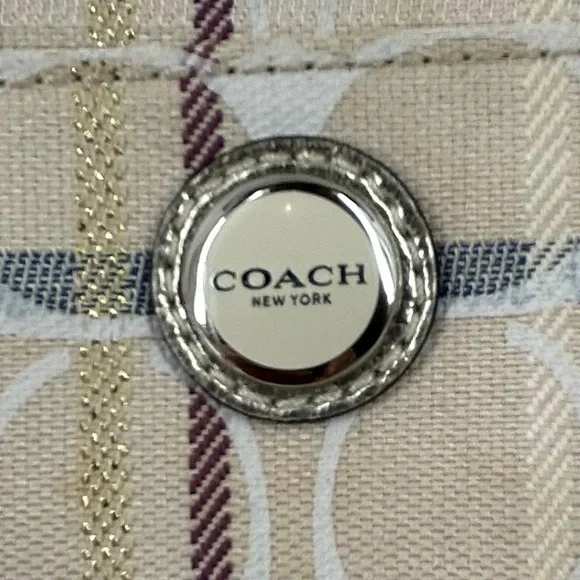Coach Vintage Wristlet - Picture 2 of 11